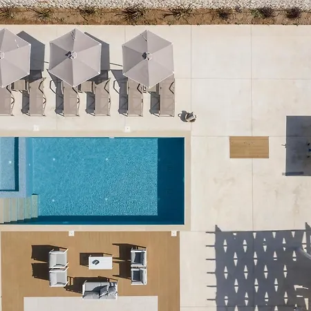 Evaero Villas I, Ii, Iii, IV - An Ever-So Inviting Escape, By Thinkvilla Sfáka Exterior foto