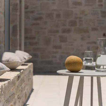 Evaero Villas I, Ii, Iii, IV - An Ever-So Inviting Escape, By Thinkvilla Sfáka Exterior foto