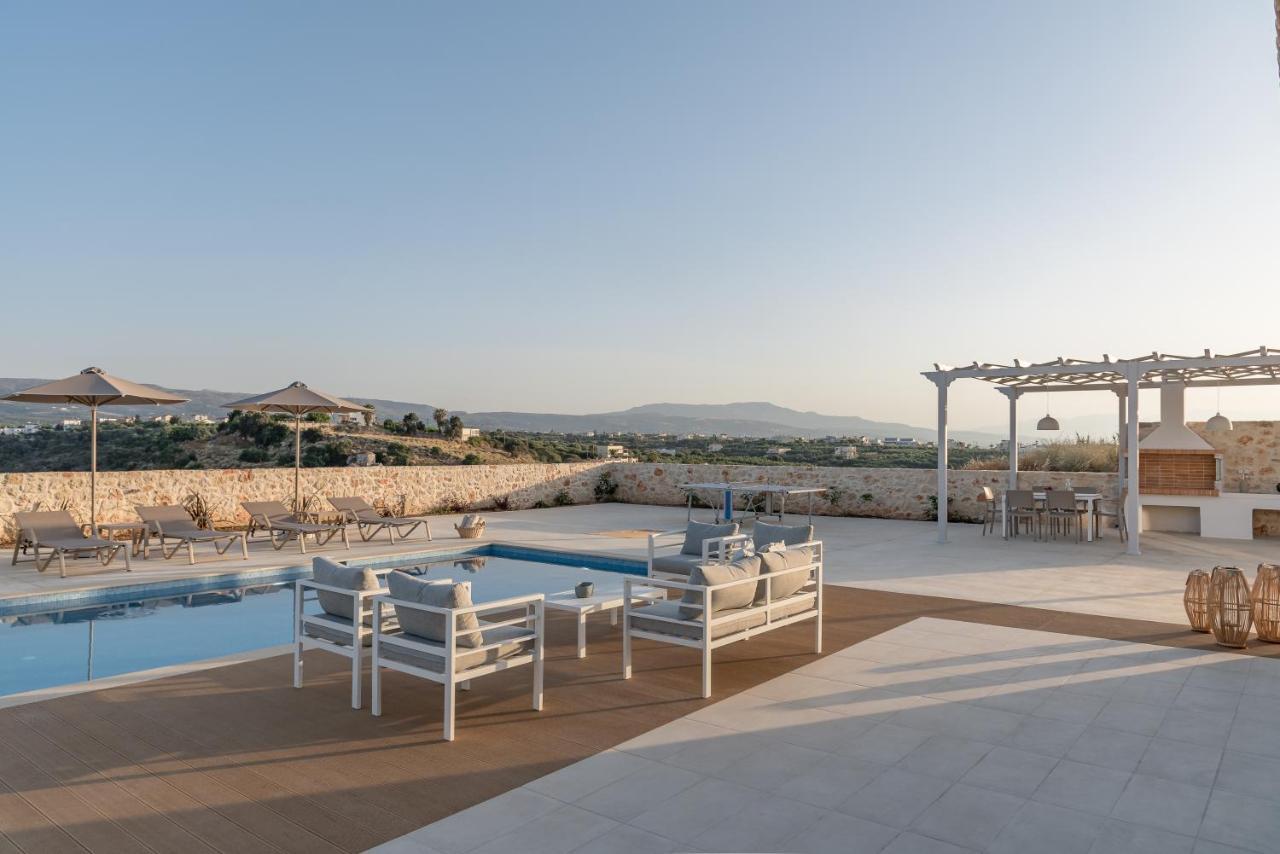Evaero I, Ii, Iii, Iv - An Ever-so Inviting Escape, By Thinkvilla Villa *