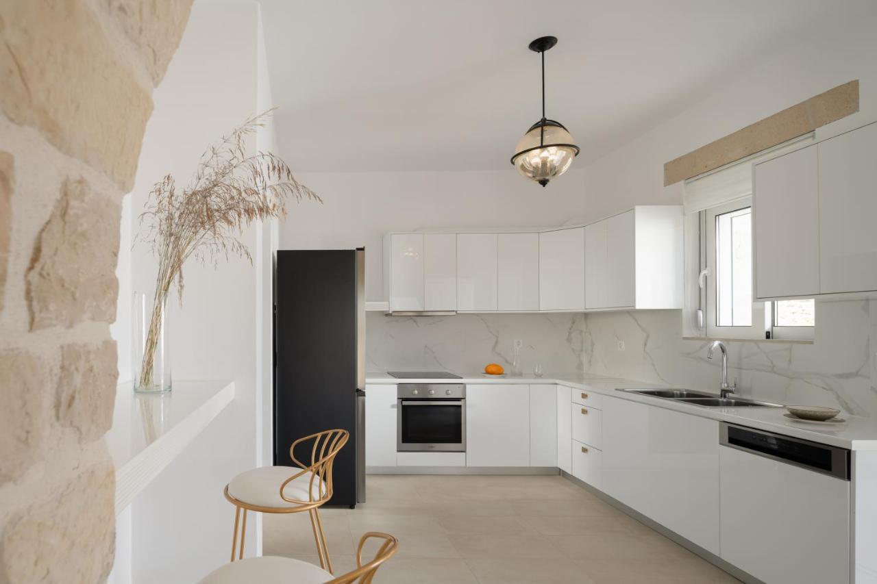Evaero I, Ii, Iii, Iv - An Ever-so Inviting Escape, By Thinkvilla *