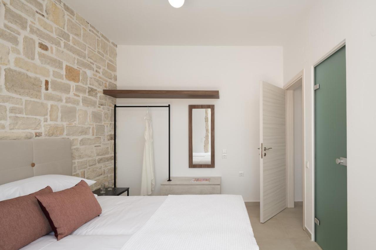 Evaero I, Ii, Iii, Iv - An Ever-so Inviting Escape, By Thinkvilla *
