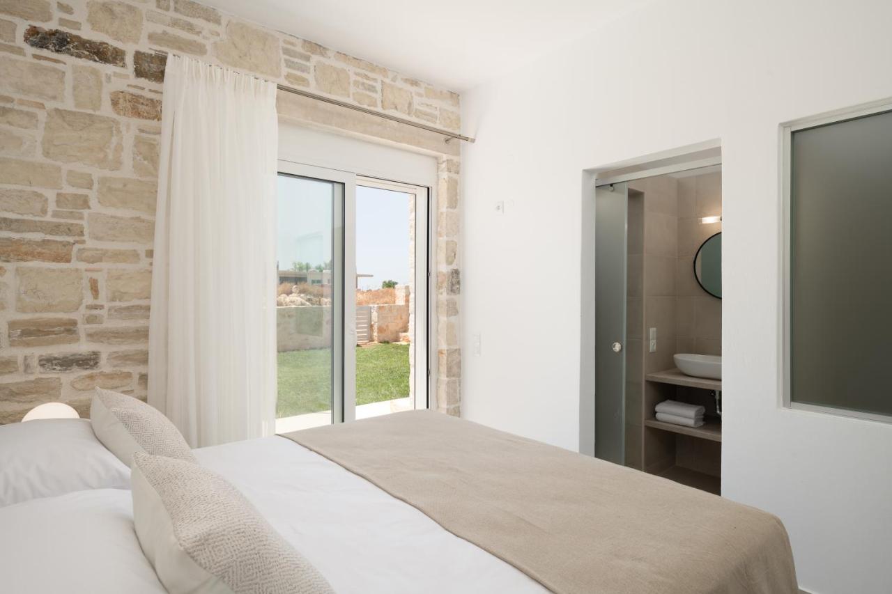 Evaero I, Ii, Iii, Iv - An Ever-so Inviting Escape, By Thinkvilla *